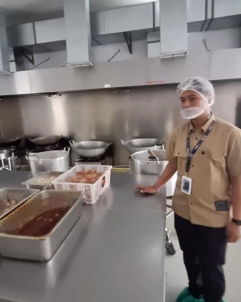 kontrol mikroba dapur MBG